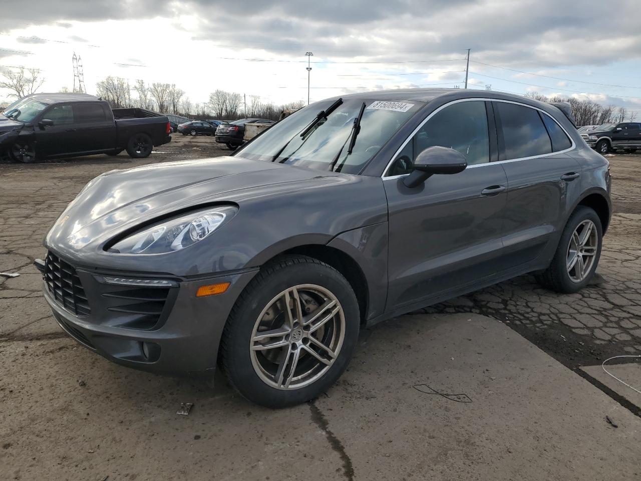 2016 PORSCHE MACAN