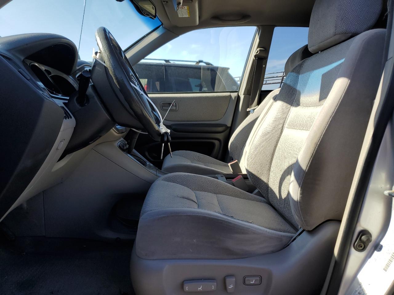 2002 Toyota Highlander - Image 7