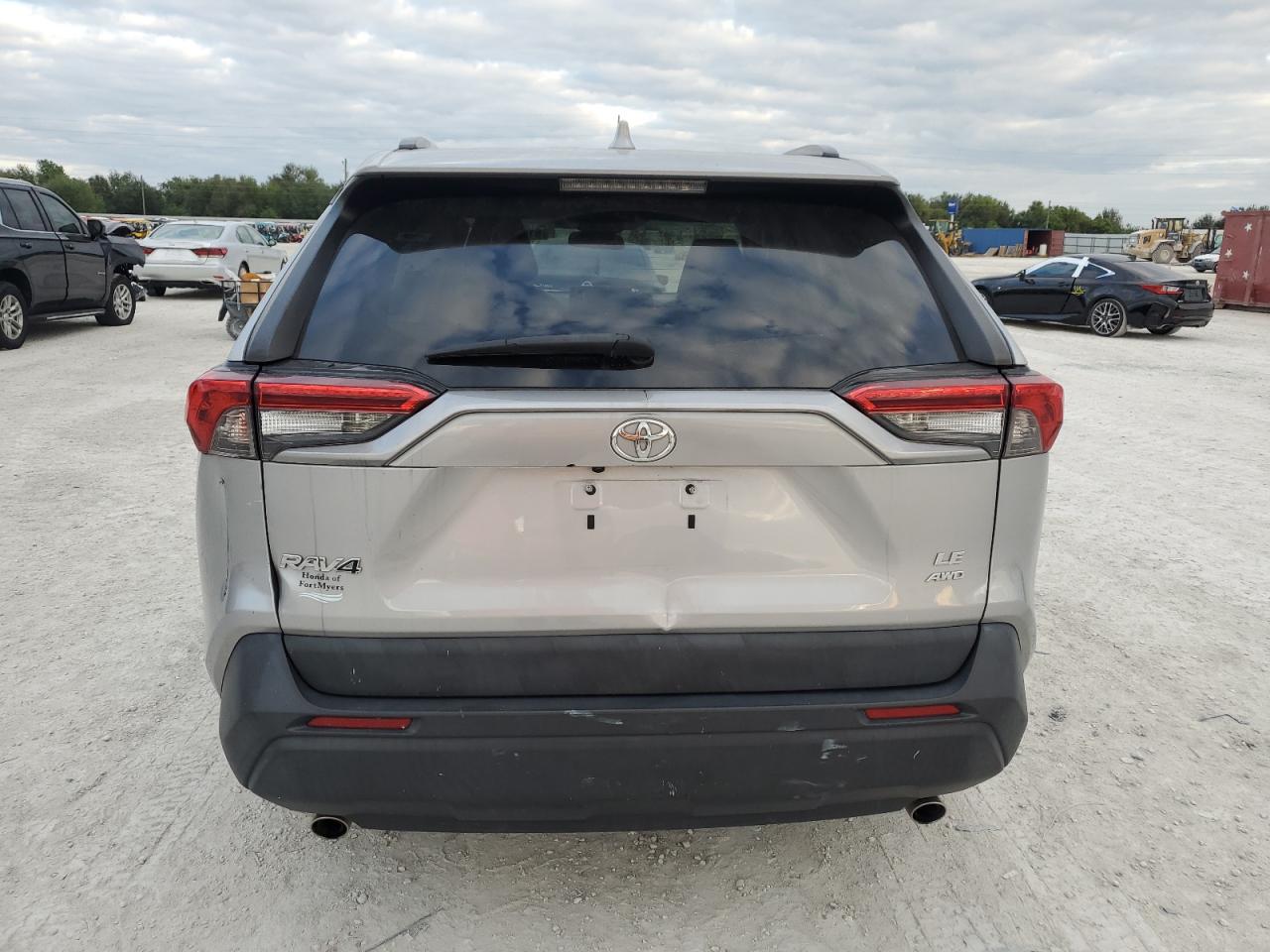 2020 Toyota RAV 4 - Image 6