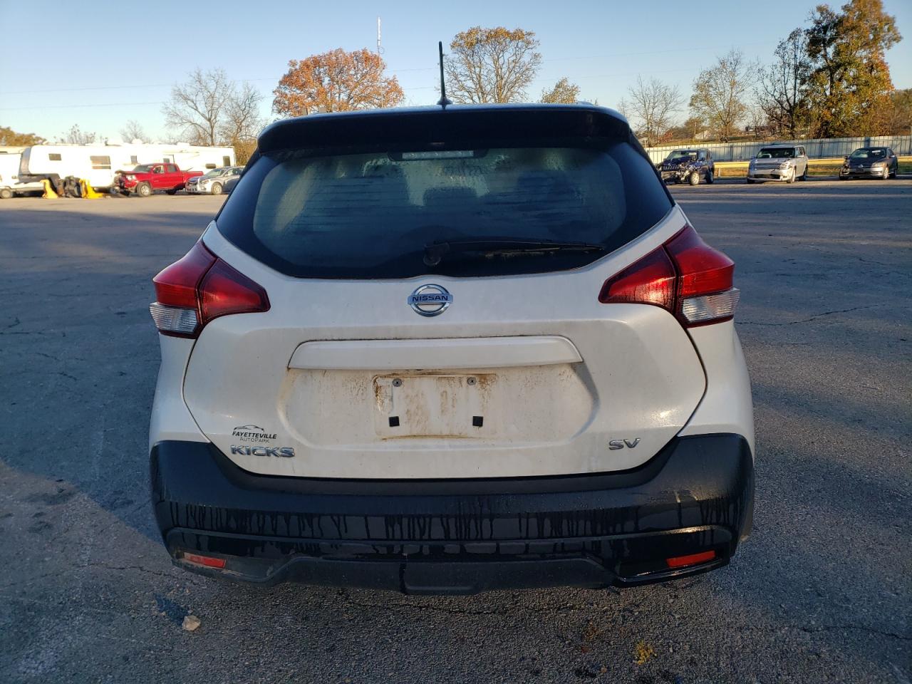 2018 Nissan Kicks S VIN: 3N1CP5CU8JL526680 Lot: 78827154