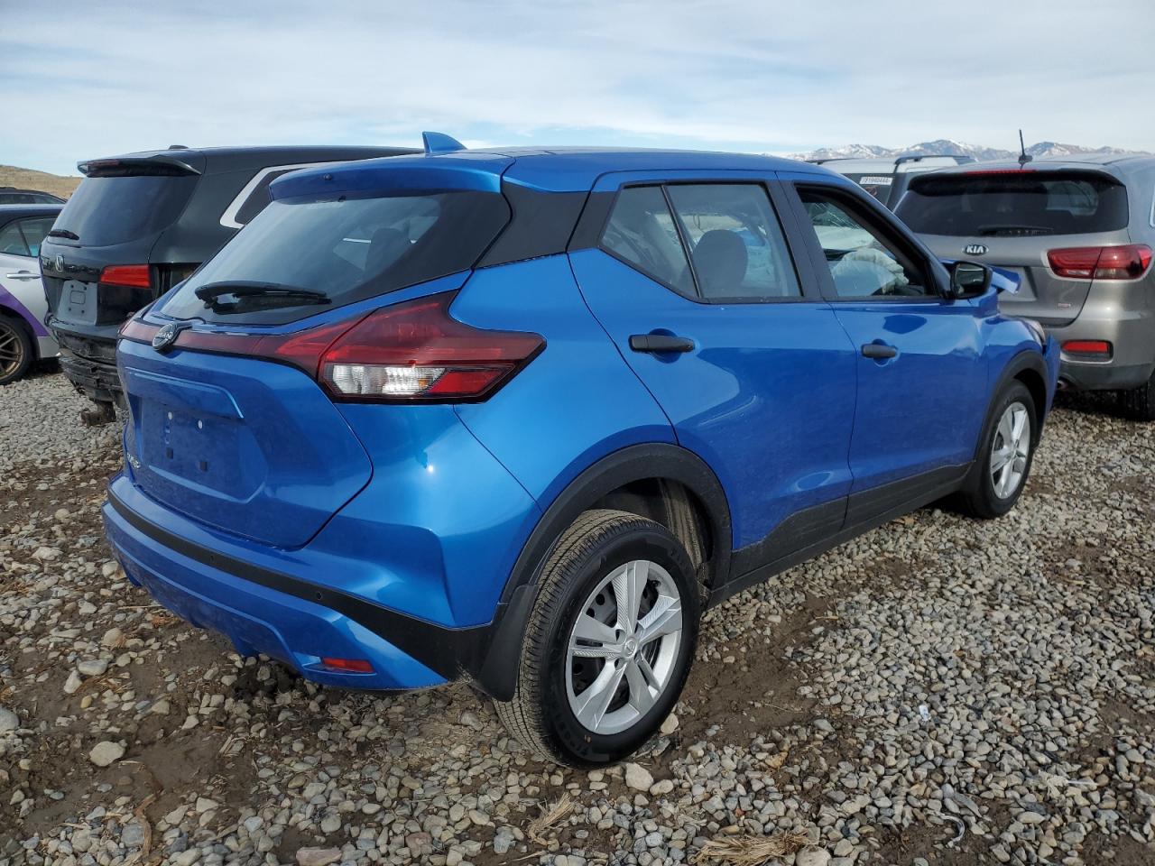 2024 Nissan Kicks - Image 3