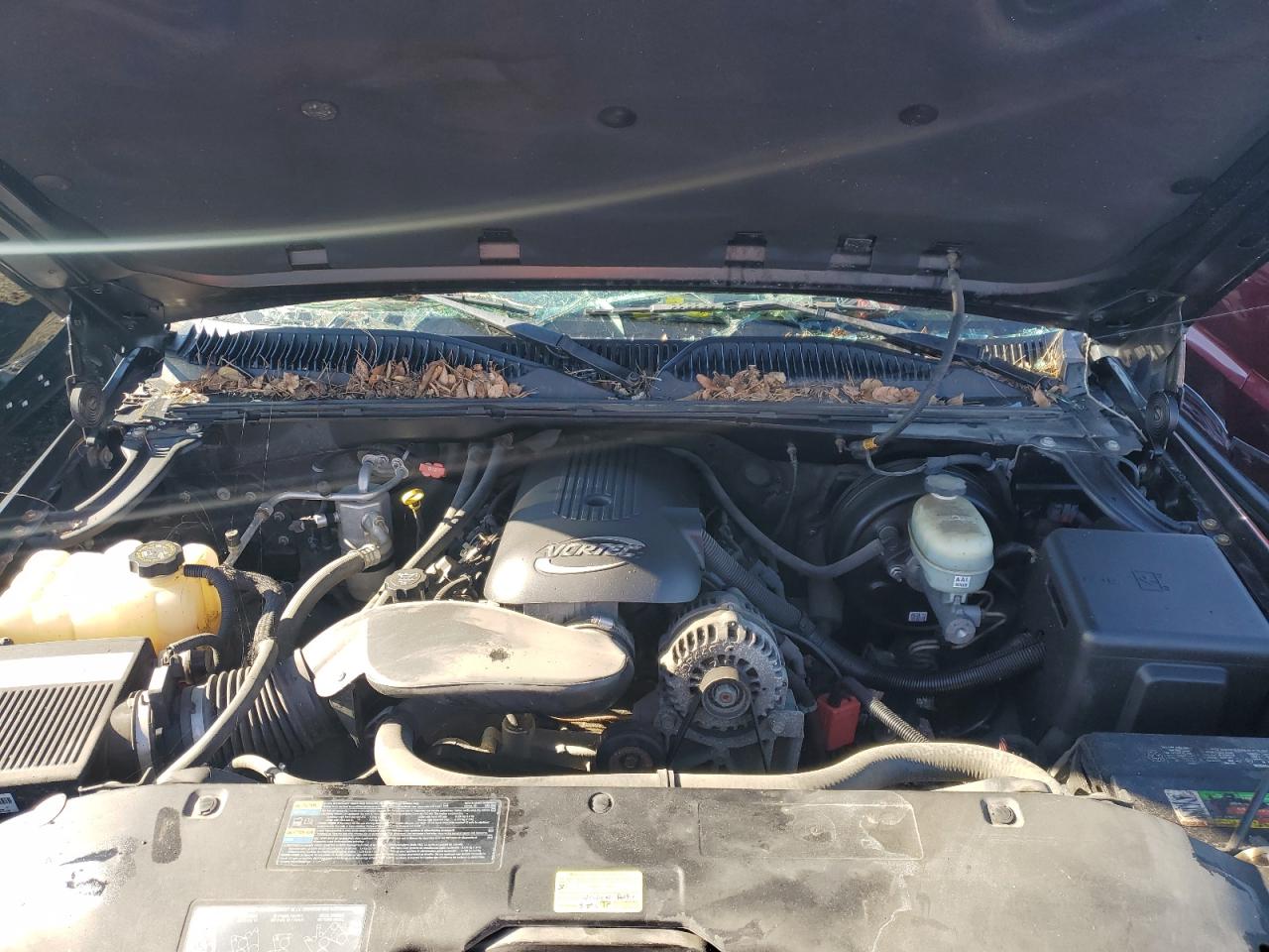 2005 GMC Sierra - Image 11