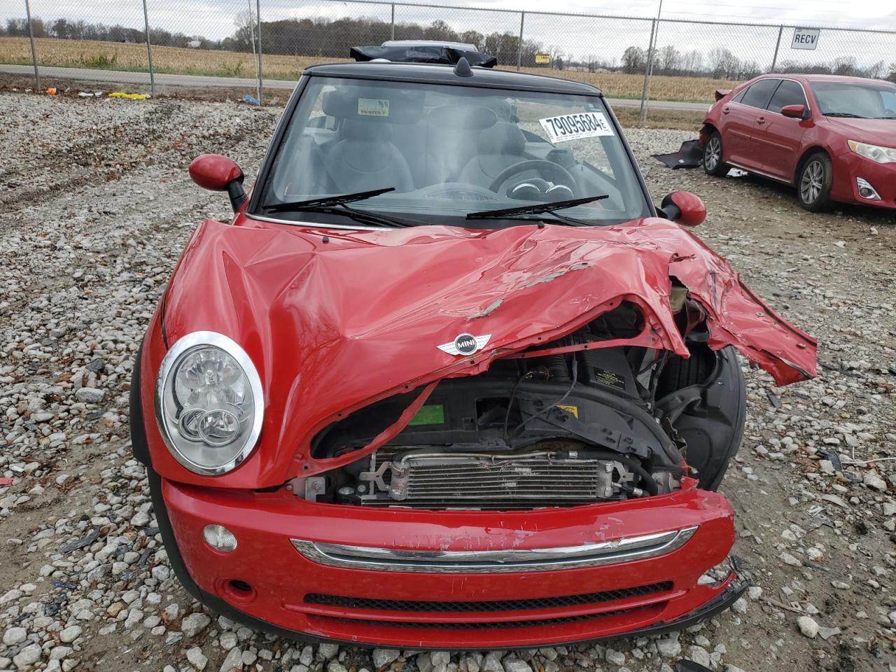 2008 Mini Cooper VIN: WMWRF33518TG18470 Lot: 79095684