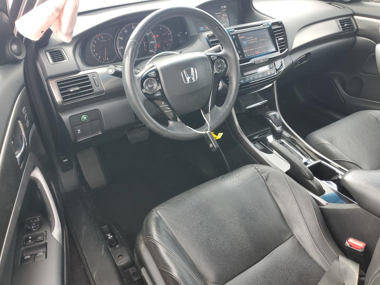 2016 Honda Accord - Image 8