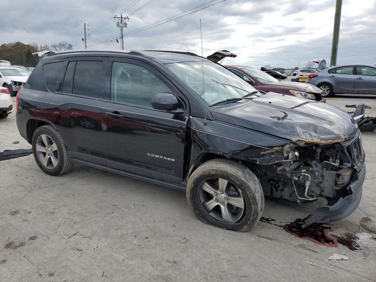 VIN 1C4NJDEB9HD110344 2017 JEEP COMPASS no.4