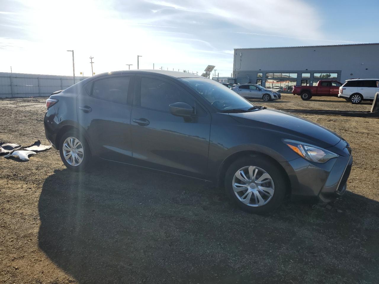 2019 Toyota Yaris - Image 4