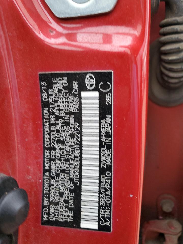 2013 Toyota Prius - Image 13