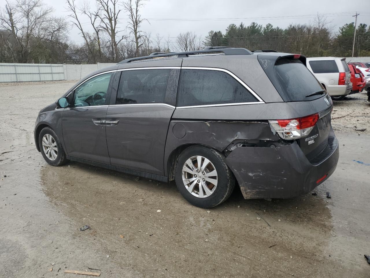 2016 Honda Odyssey - Image 2