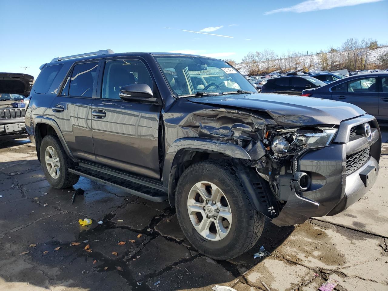 VIN JTEBU5JR2H5460729 2017 TOYOTA 4RUNNER no.4