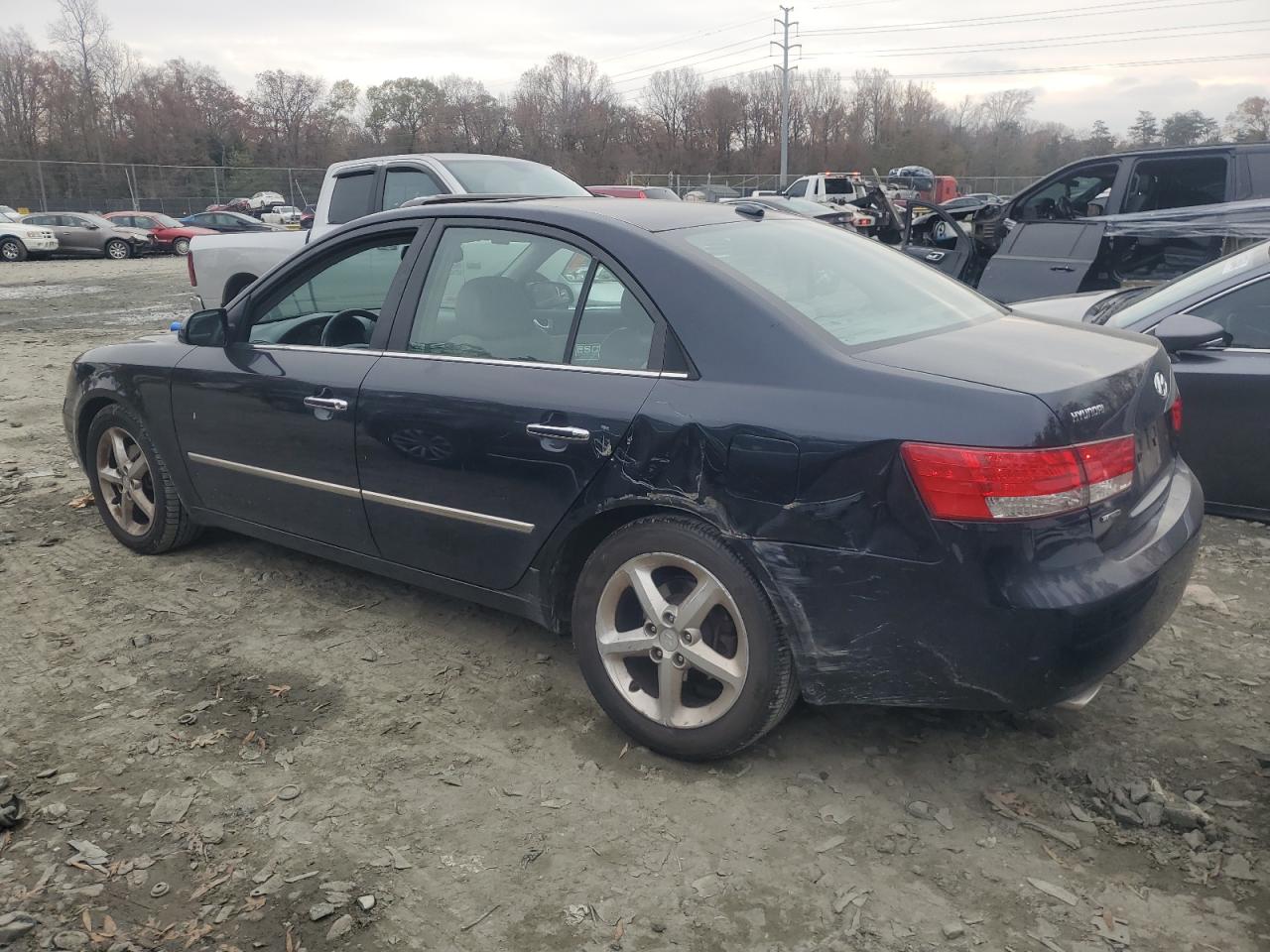 2008 Hyundai Sonata - Image 2