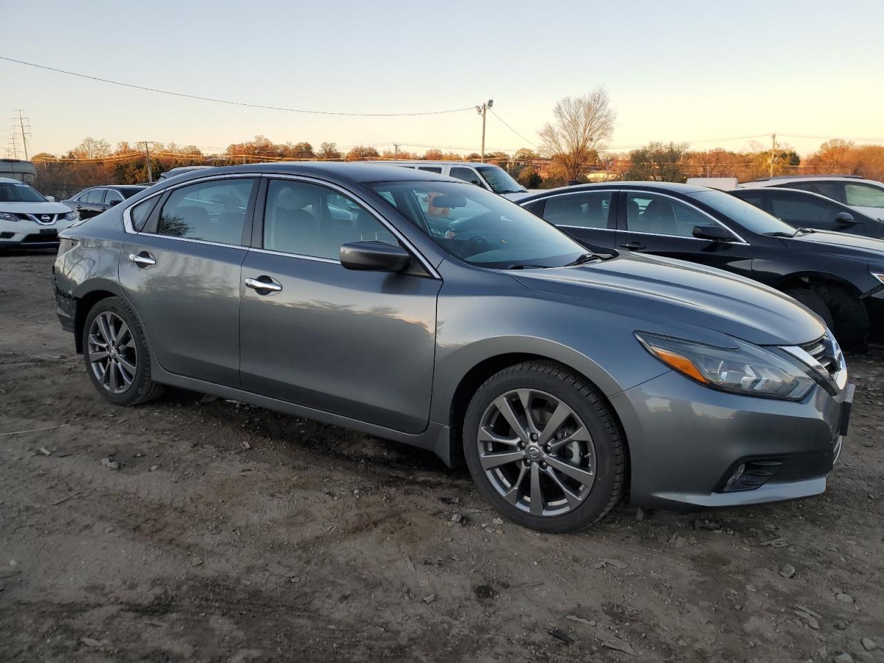 2018 Nissan Altima - Image 4