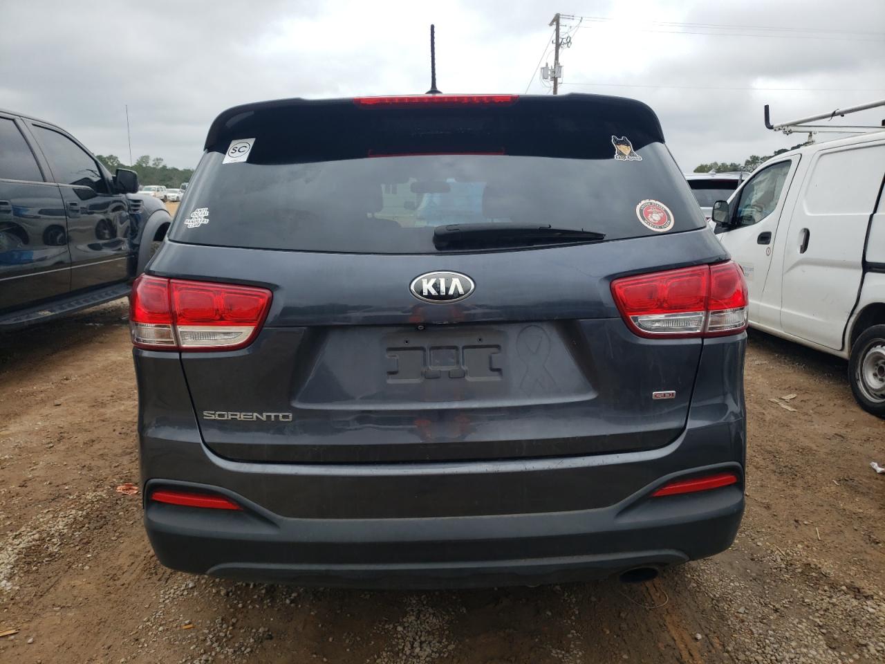 2017 Kia Sorento Lx VIN: 5XYPG4A35HG283821 Lot: 79256814