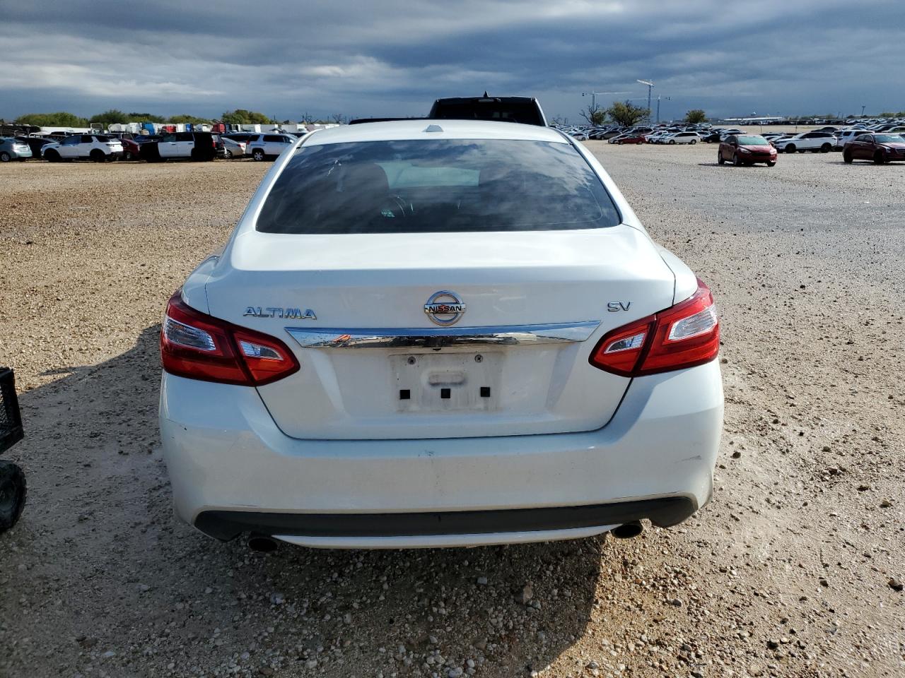 2016 Nissan Altima - Image 6