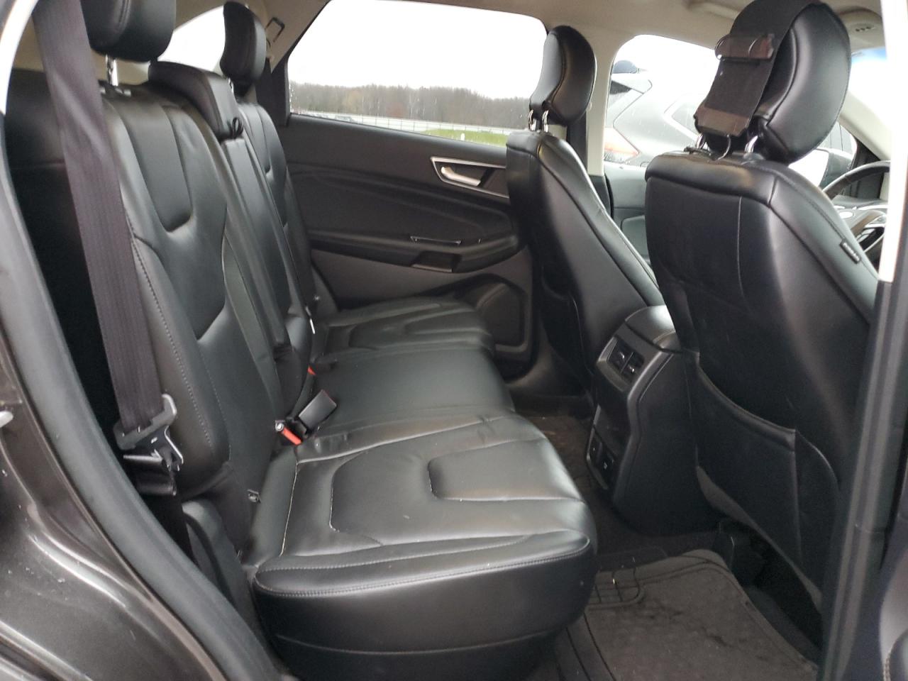 2019 Ford Edge - Image 11
