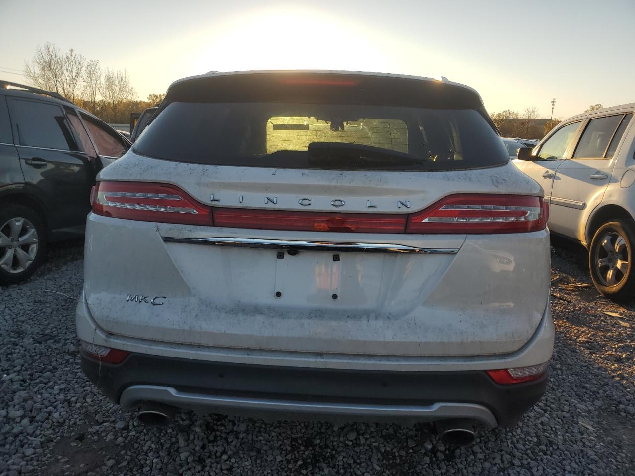 2019 Lincoln MKC - Image 6