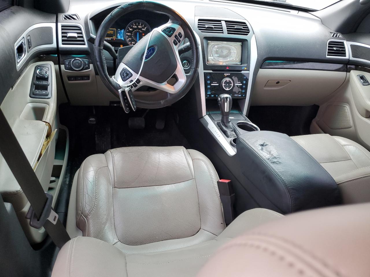2011 Ford Explorer - Image 8