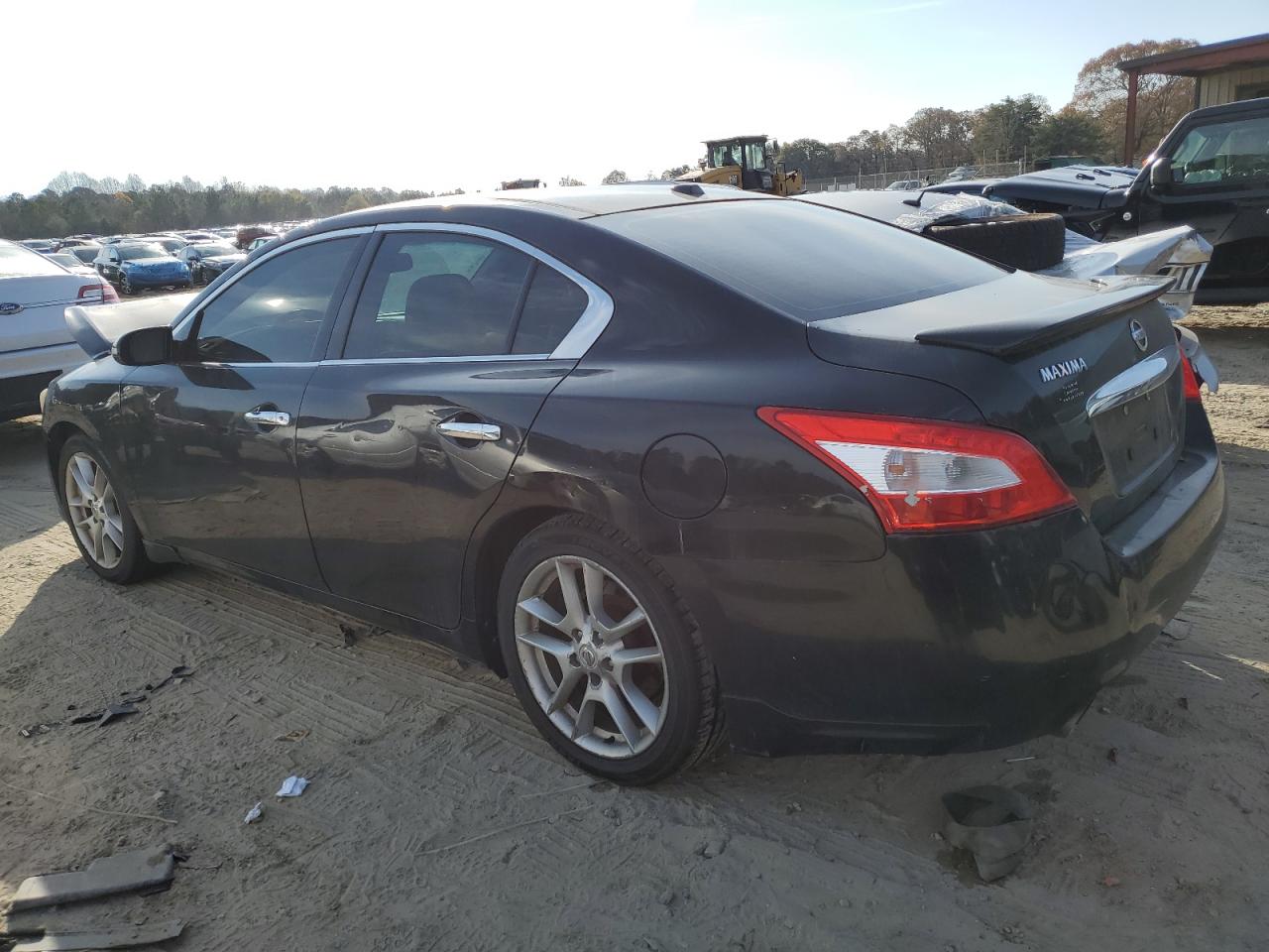 2009 Nissan Maxima - Image 2