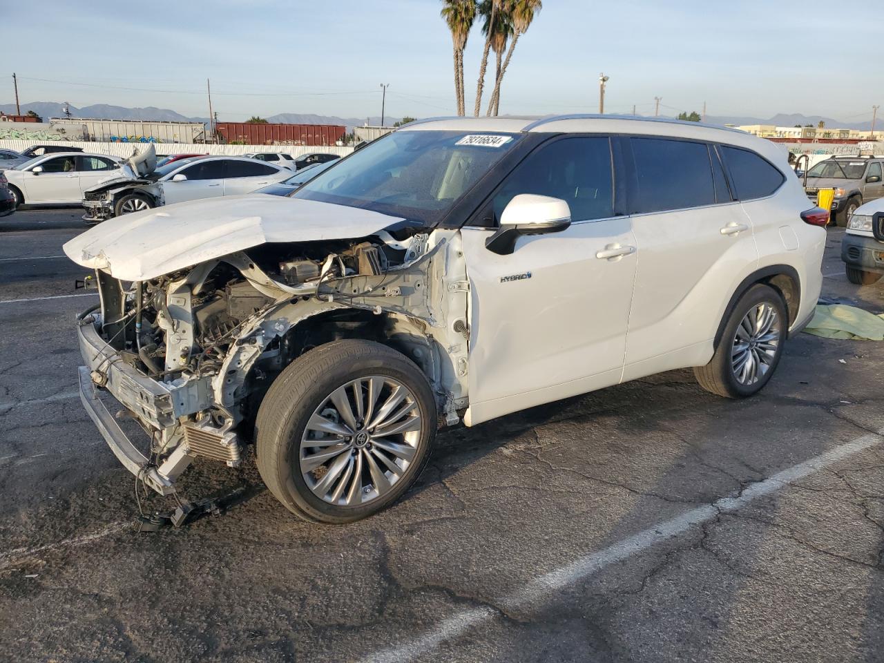 2021 Toyota Highlander - Image 1
