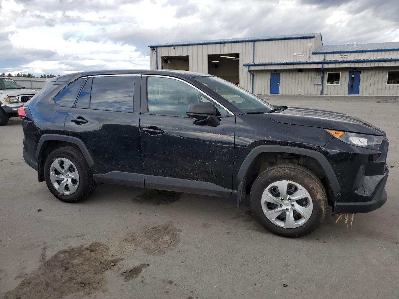 2022 Toyota RAV 4 - Image 4