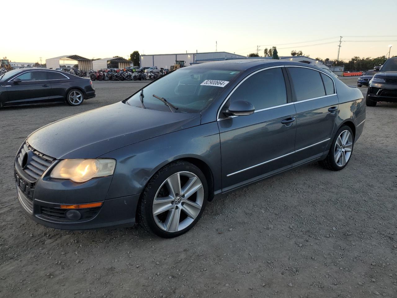 2010 Volkswagen Passat - Image 1