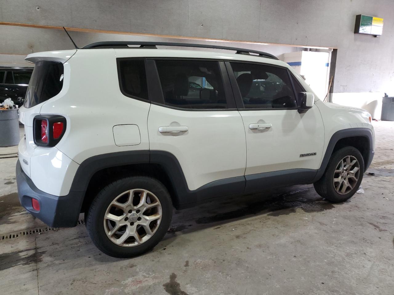 VIN ZACCJBBT0FPB76475 2015 JEEP RENEGADE no.3