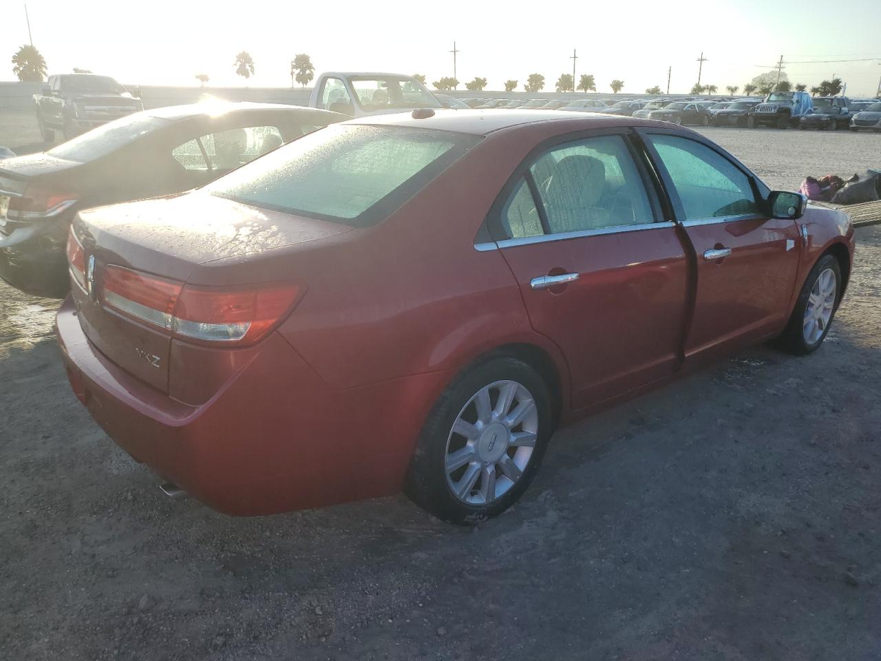 2010 Lincoln MKZ - Image 3