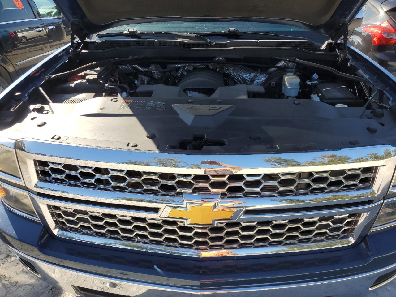 2015 Chevrolet Silverado - Image 11
