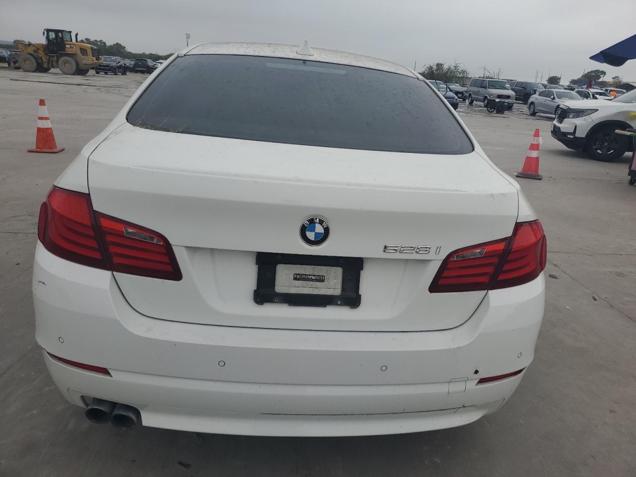 2011 BMW 528 I VIN: WBAFR1C56BC743113 Lot: 79709544