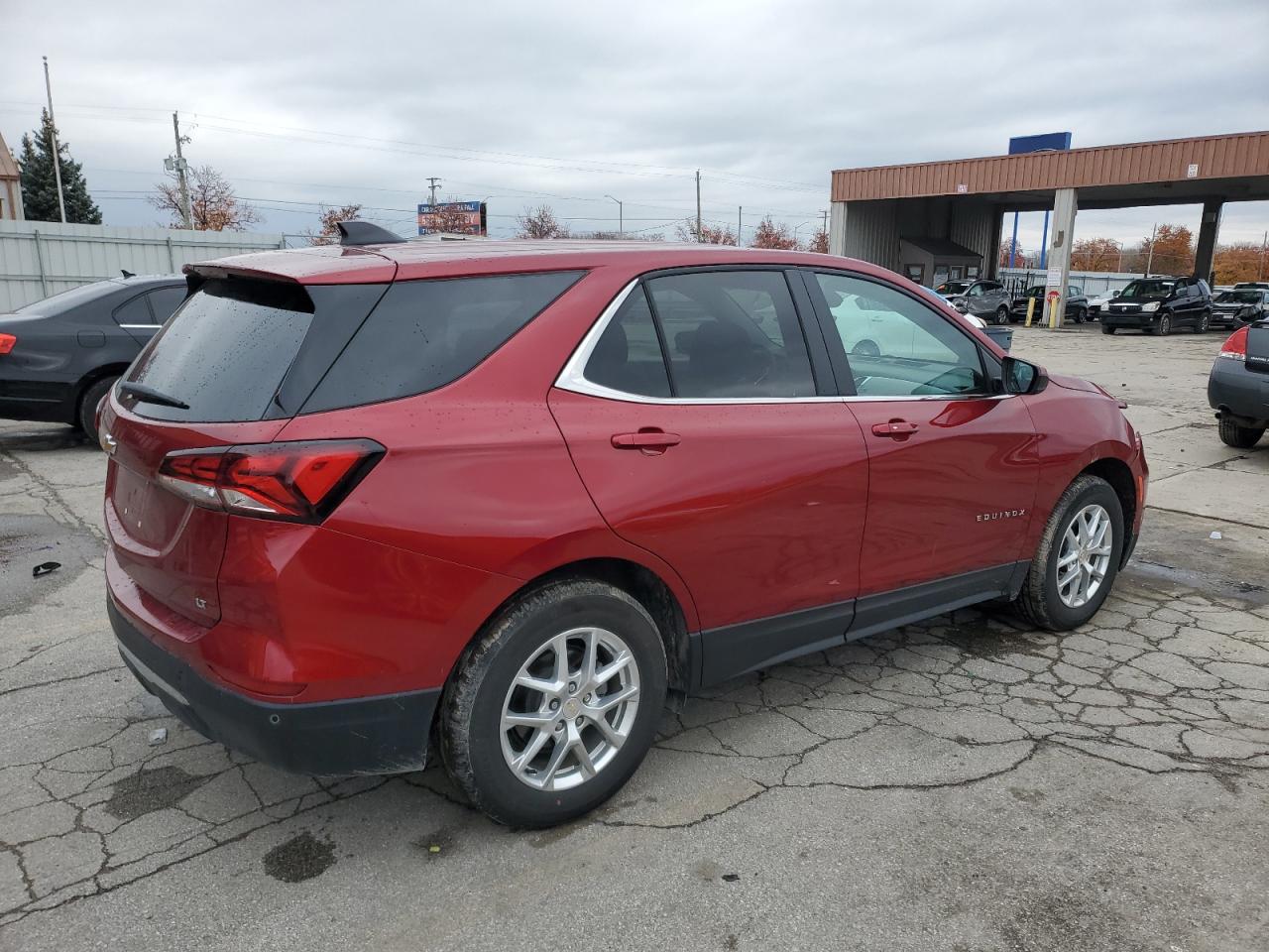 2022 Chevrolet Equinox - Image 3