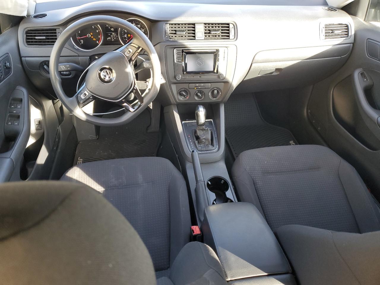 2016 Volkswagen Jetta - Image 8