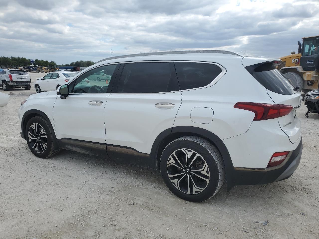 2020 Hyundai Santa Fe - Image 2