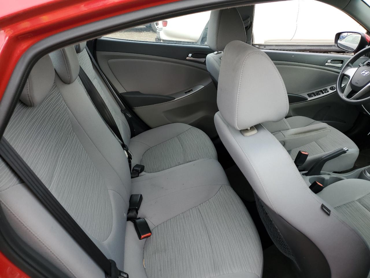 2015 Hyundai Accent - Image 10