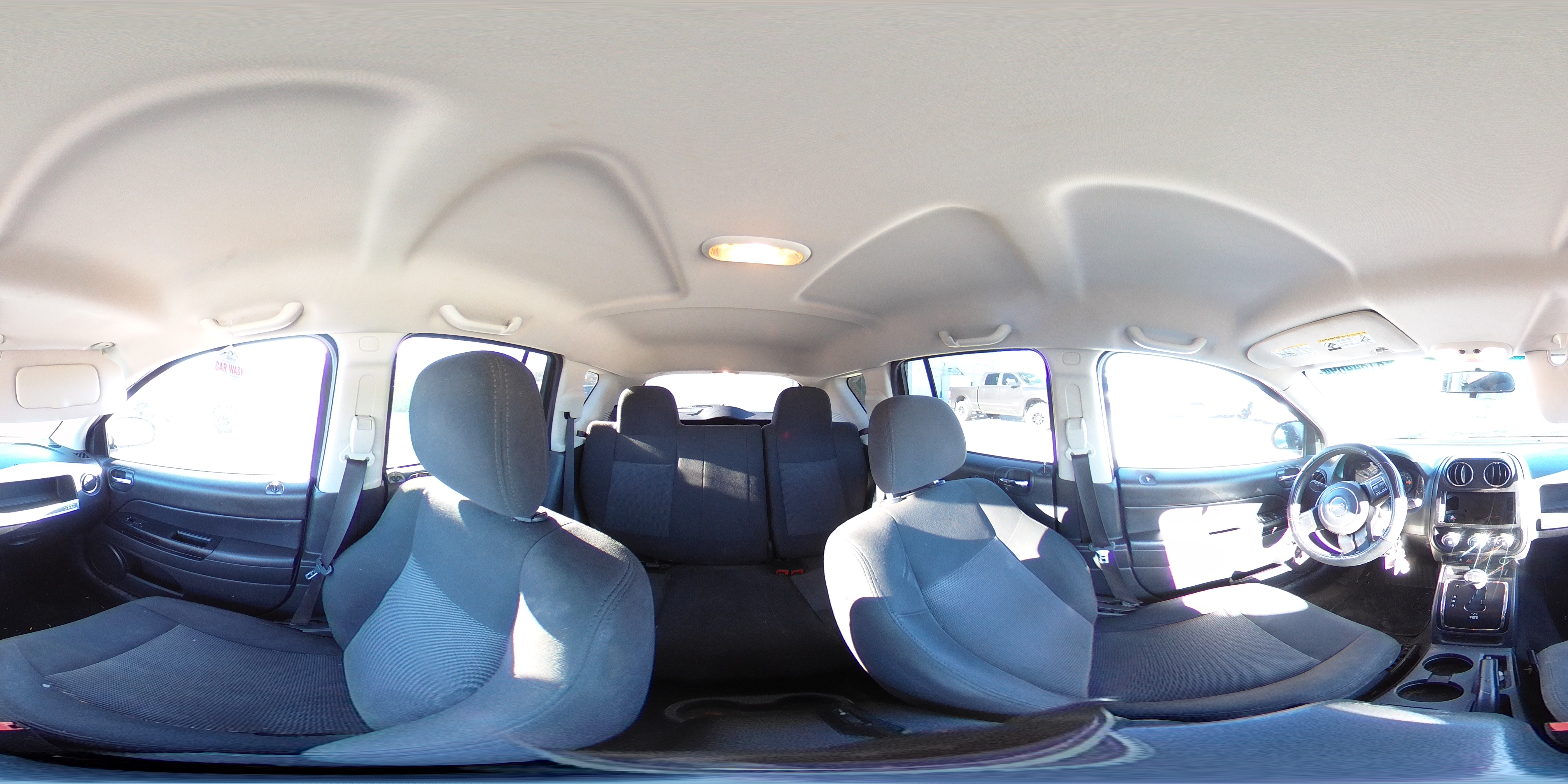 2015 Jeep Compass - Image 13