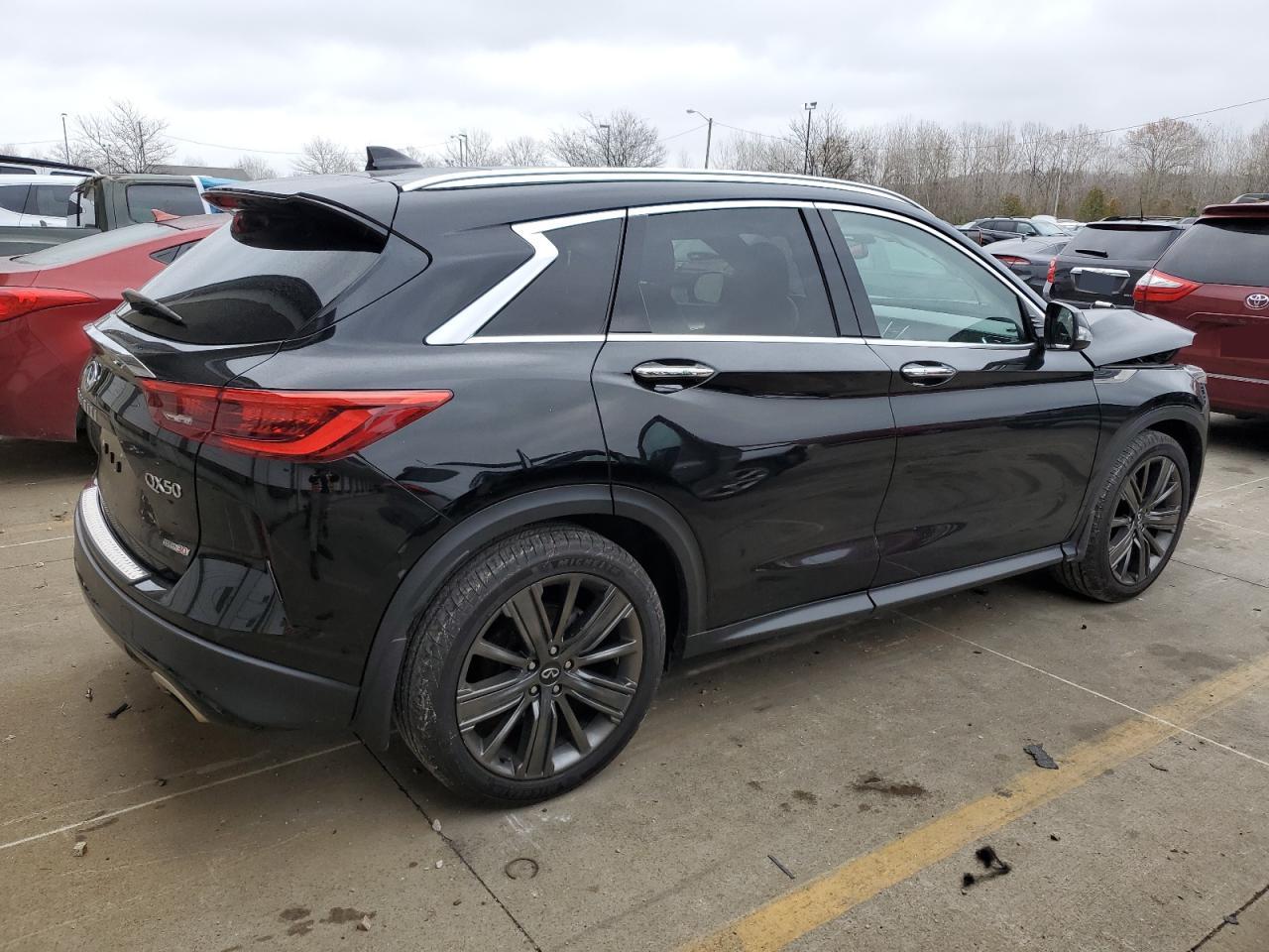 2020 Infiniti QX50 - Image 3