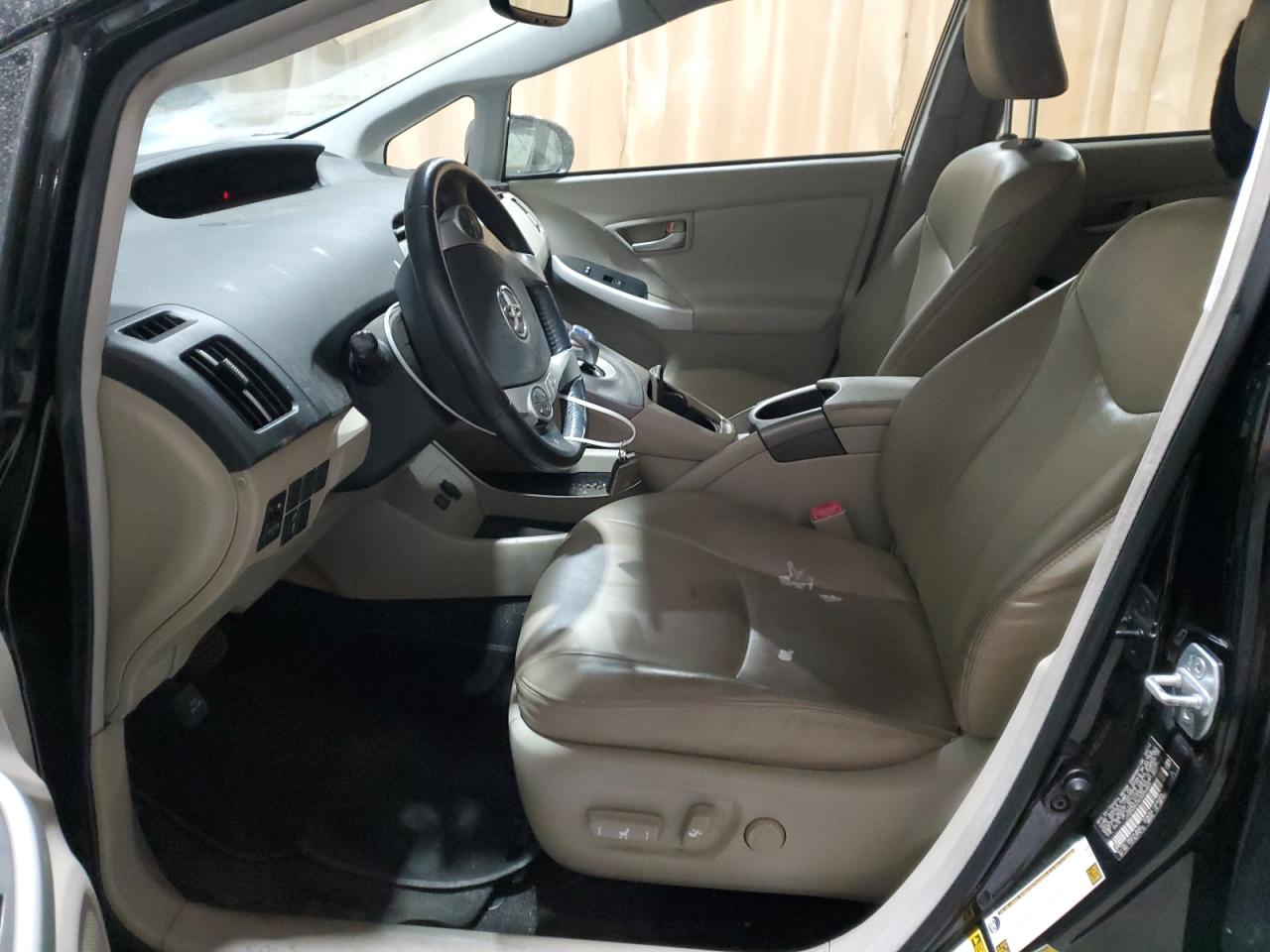 2012 Toyota Prius - Image 7
