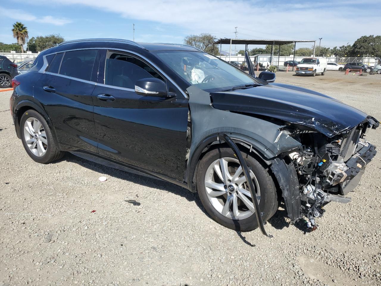 2019 Infiniti QX30 - Image 4
