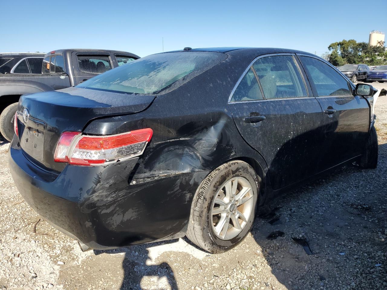 2011 Toyota Camry - Image 3