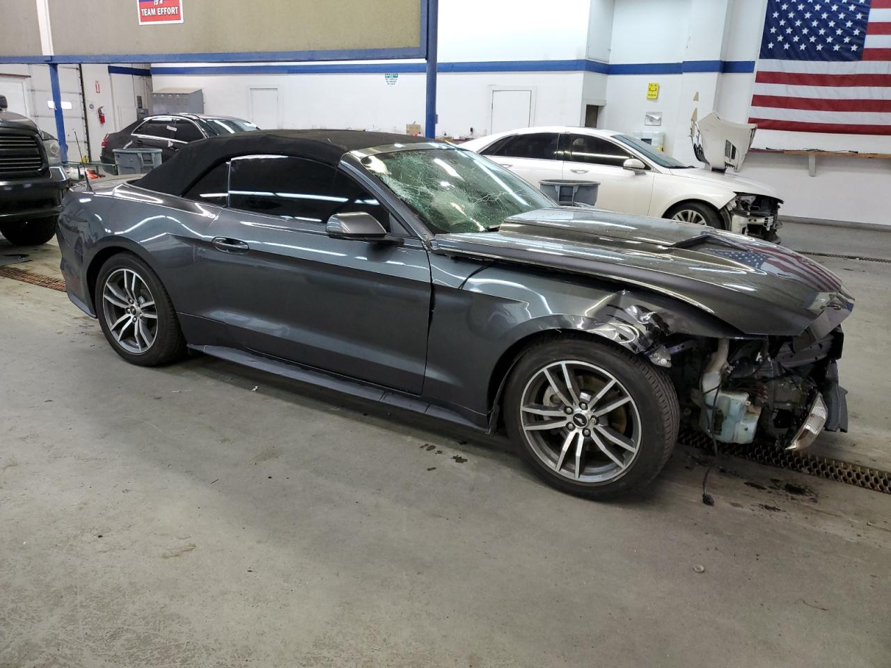 2015 Ford Mustang - Image 4