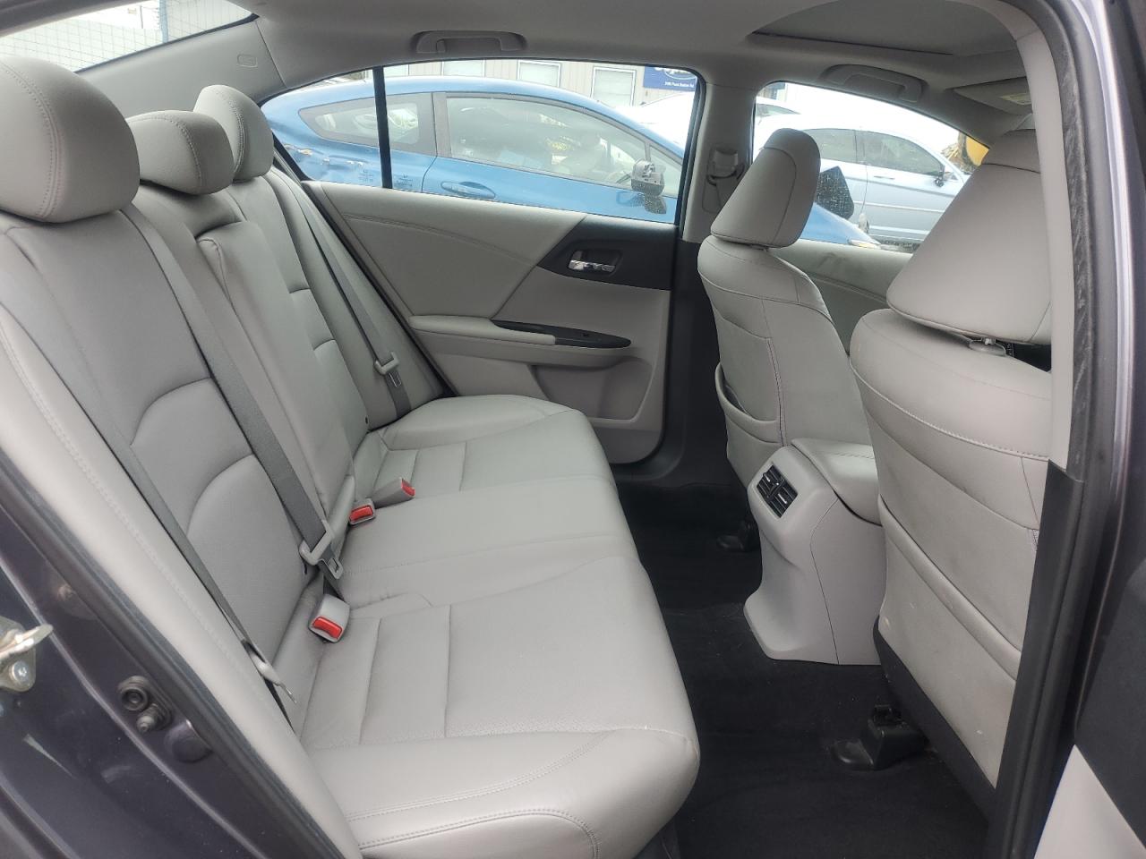 2015 Honda Accord - Image 10