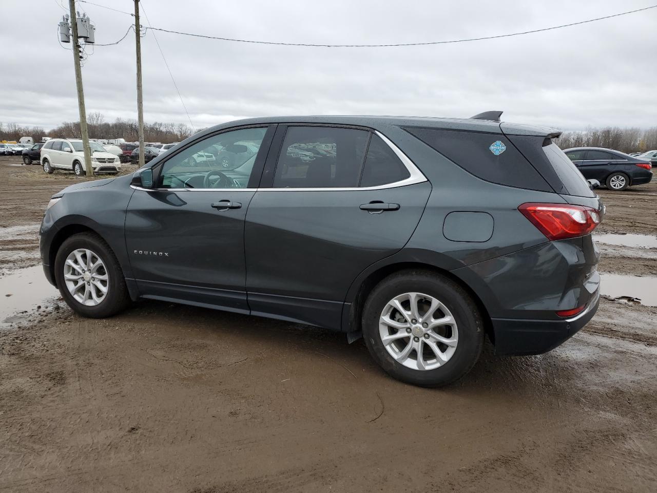 2020 Chevrolet Equinox - Image 2