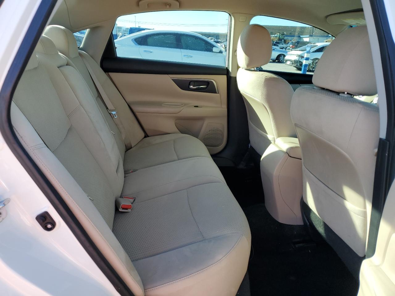2015 Nissan Altima - Image 10