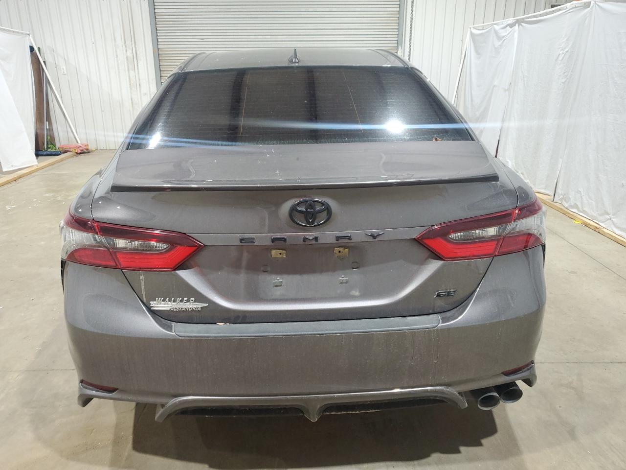 2022 Toyota Camry - Image 6