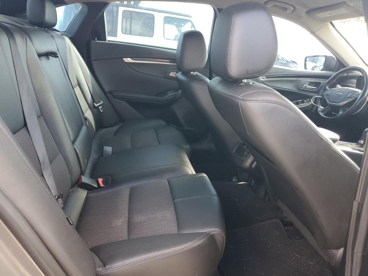 2019 Chevrolet Impala - Image 10