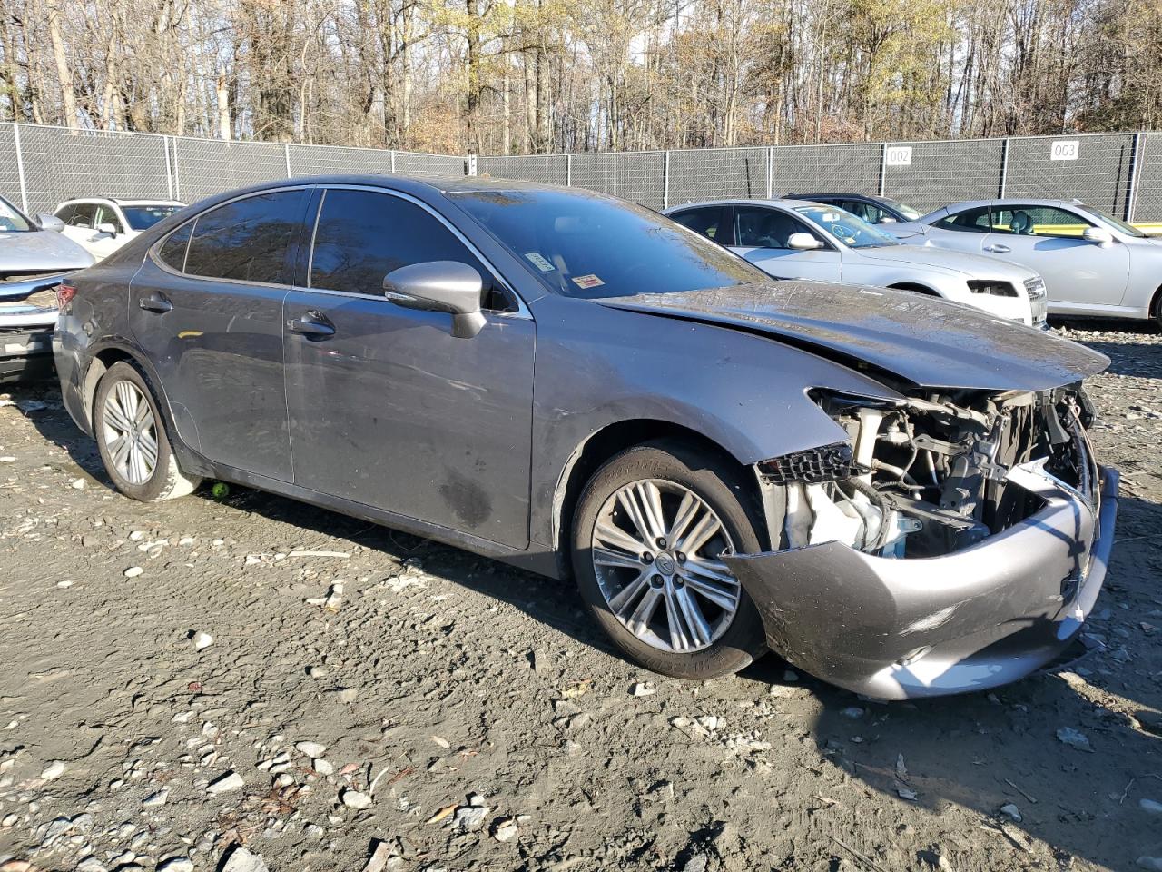2015 Lexus ES - Image 4