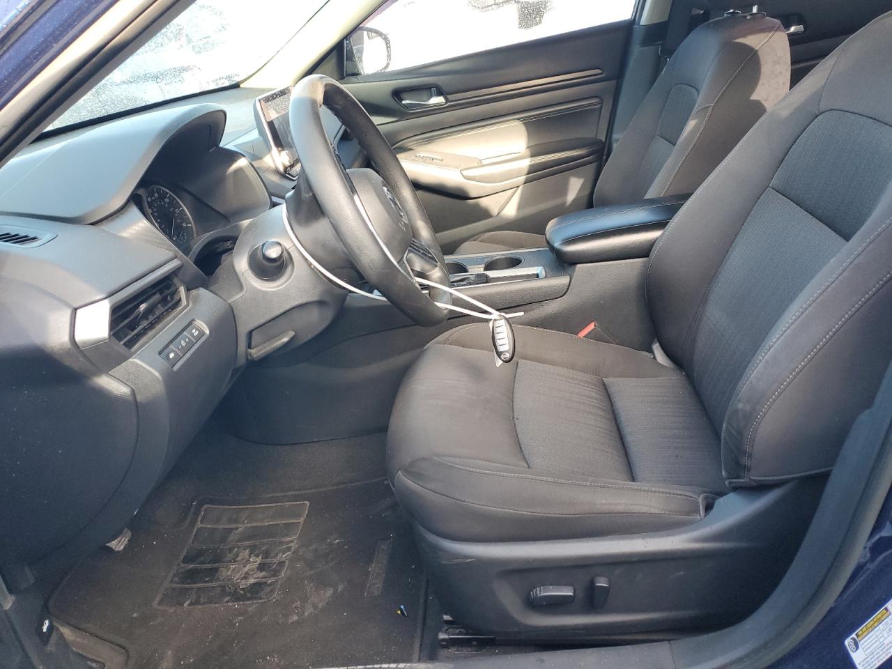 2020 Nissan Altima - Image 7