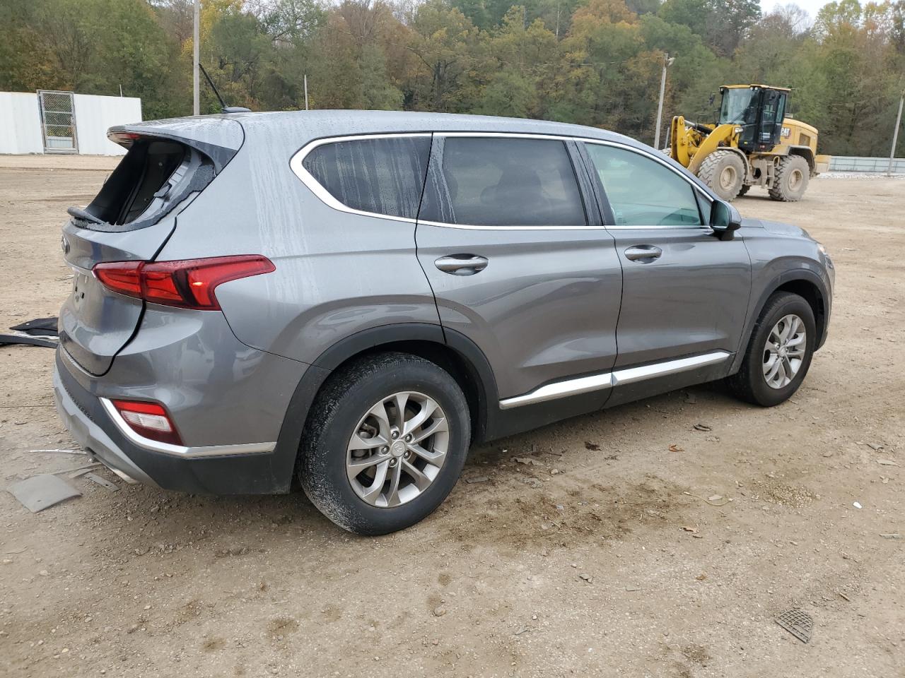 2019 Hyundai Santa Fe - Image 3