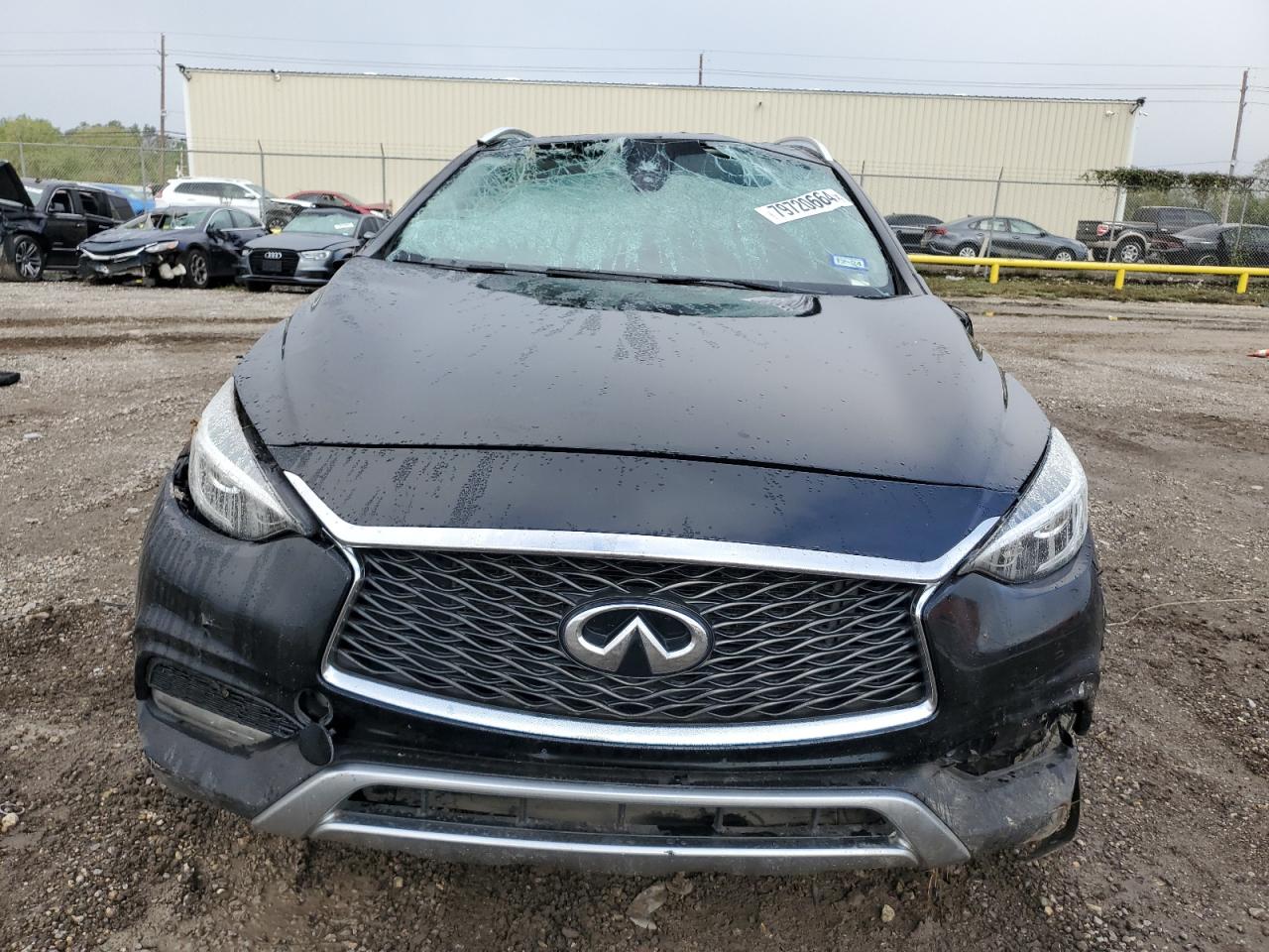 2018 Infiniti QX30 - Image 5