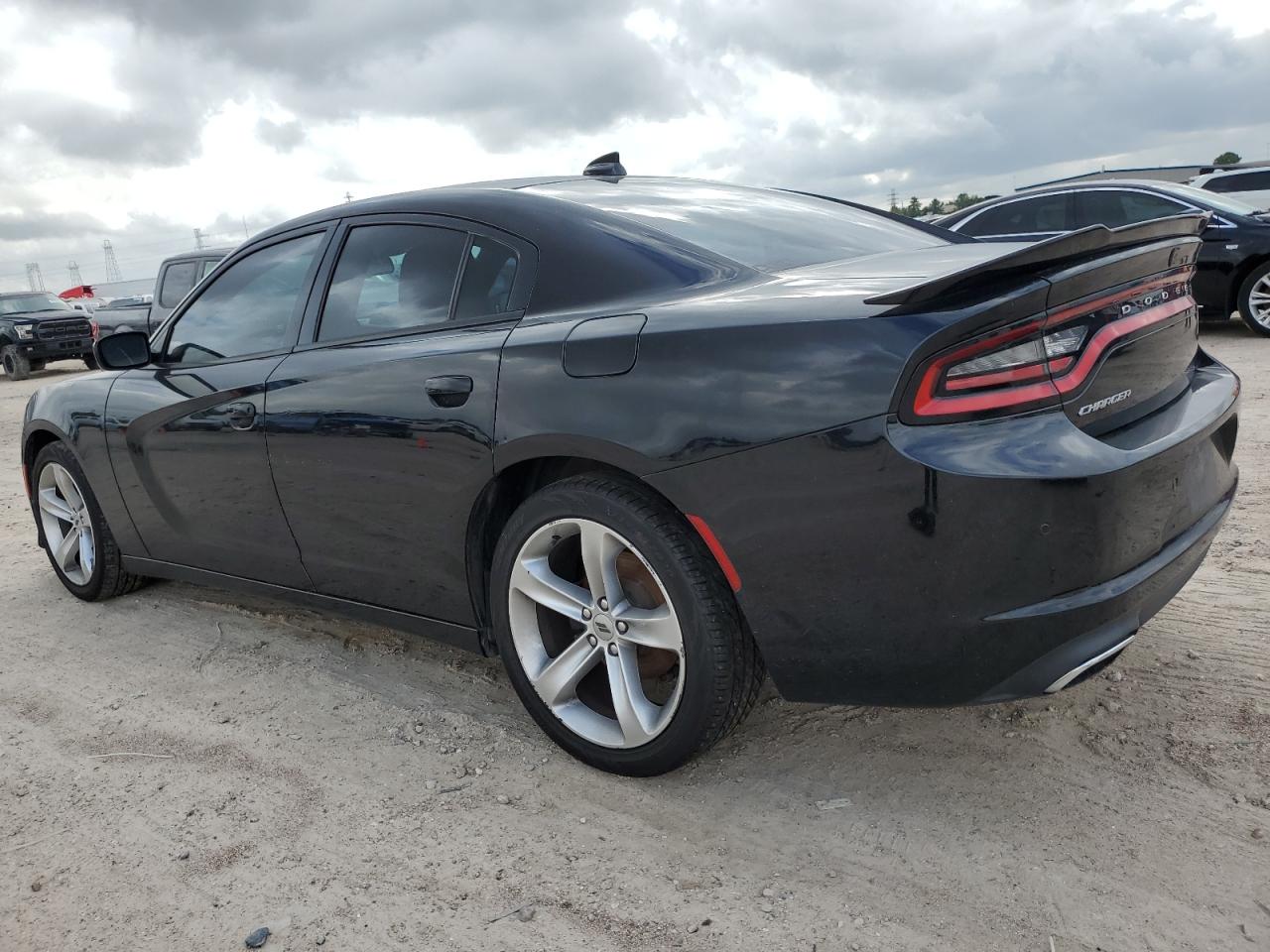 2017 Dodge Charger - Image 2