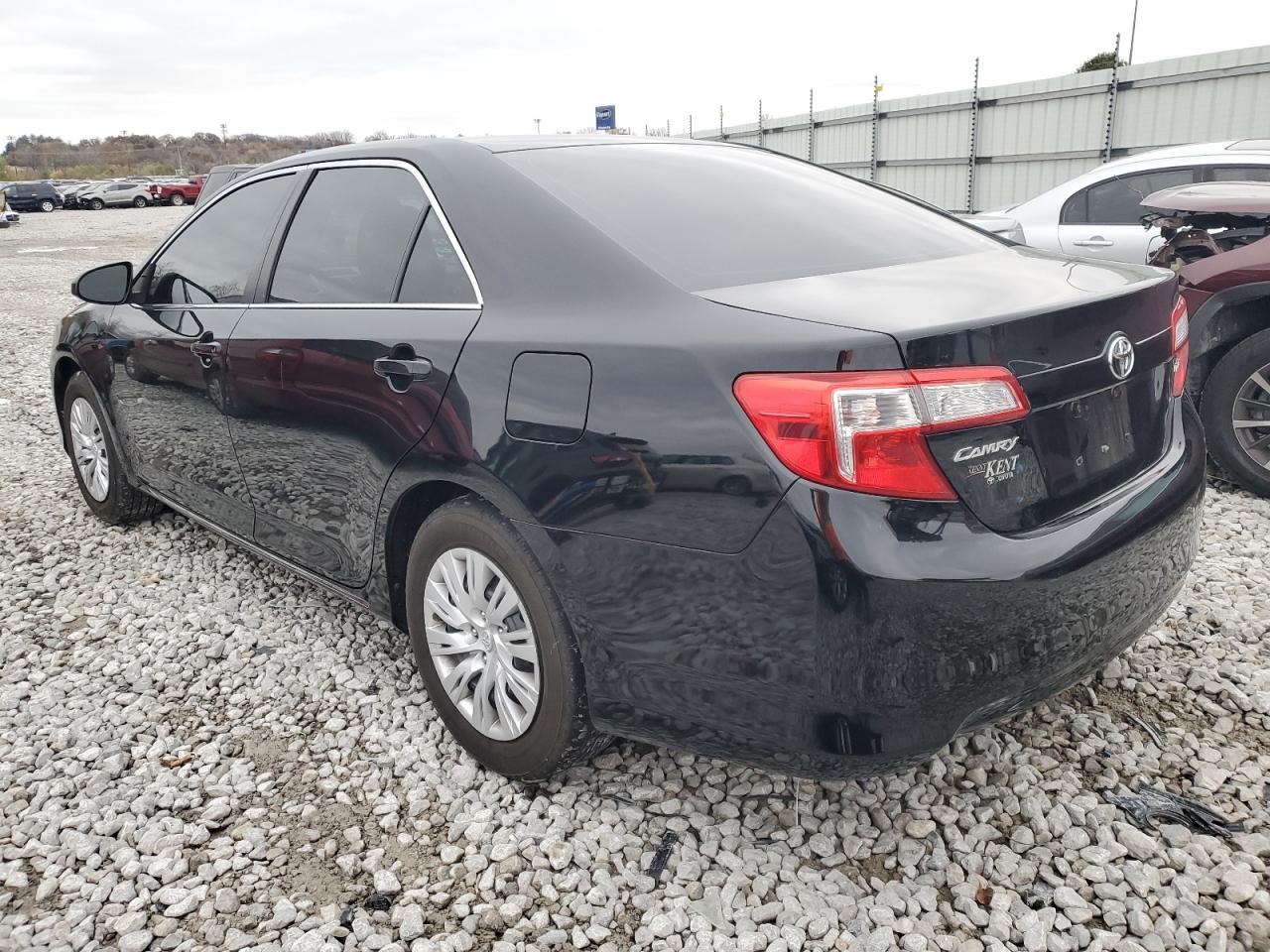 2014 Toyota Camry - Image 2