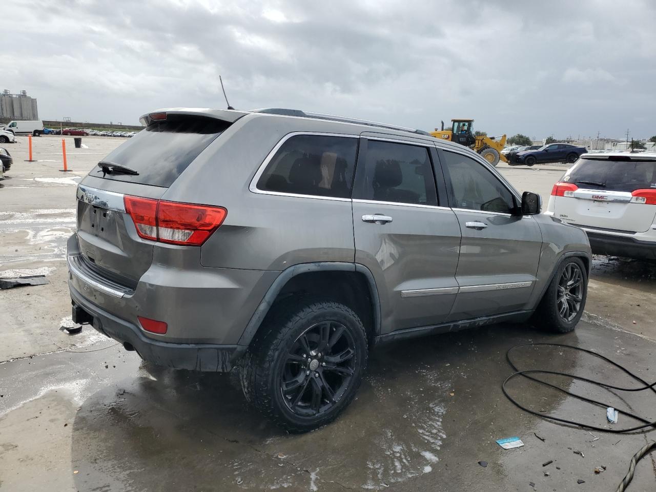 2013 Jeep Grand Cherokee - Image 3
